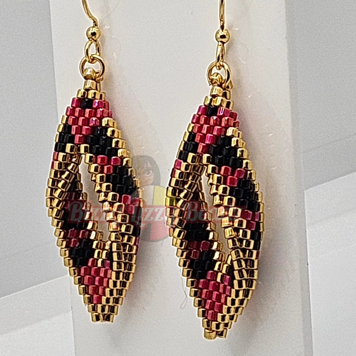 Mini Peyote Hearts - Black/Red